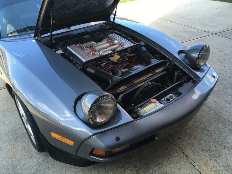 Illustration for article titled At $8,500, Could This 1985 Porsche 928 S Put Some Grand in Your Touring?